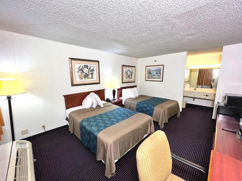 Heritage Inn And Suites Inniswold Esterno foto